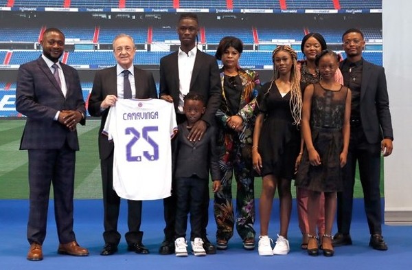 卡馬雲加：賓斯馬是法國人偶像