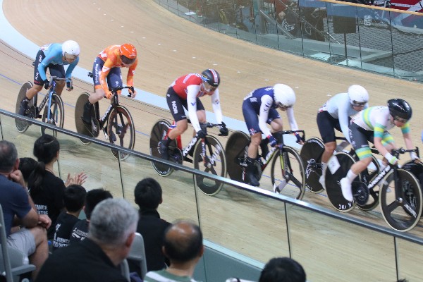 李思穎世界盃主場首度摘銀 淘汰賽力戰僅負