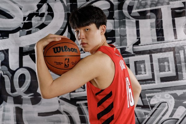 NBA新季長人排名 楊瀚森高過艾頓？