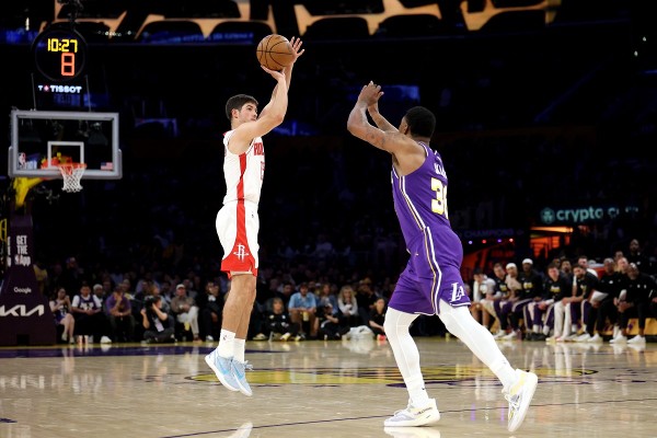 湖人自爆？火箭連追兩場拒投降