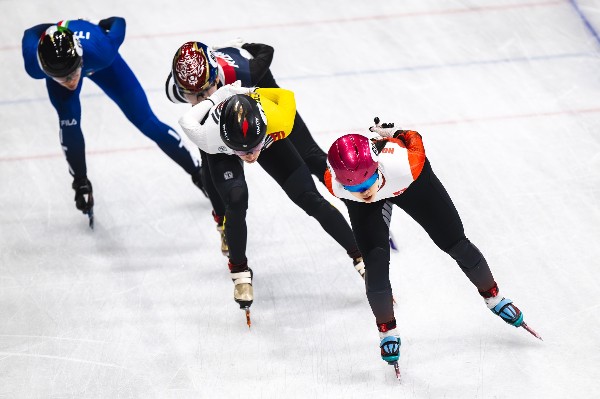 林靜欣冬奧短道速滑得第7創港隊最佳