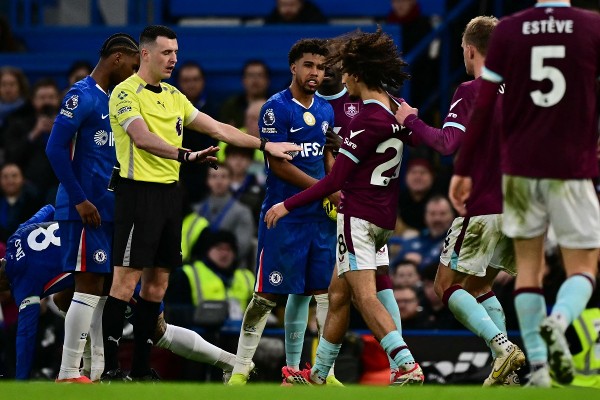 英超4將遭歧視 英警方介入調查