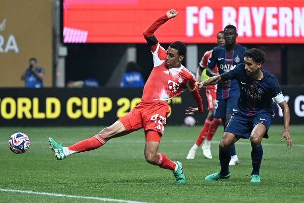 穆斯亞拿參與拜仁訓練