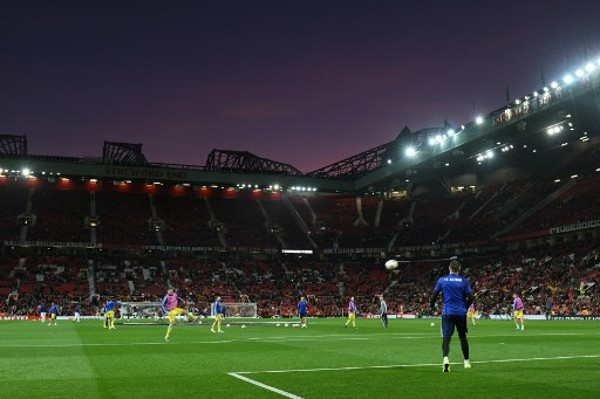 周四歐霸盃曼聯主場鬥艾斯坦拿一戰中，奧脫福球場出現了過千張空椅。©AFP
