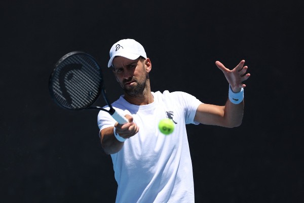 祖高域拒掛拍：打網球像吸毒般會上癮