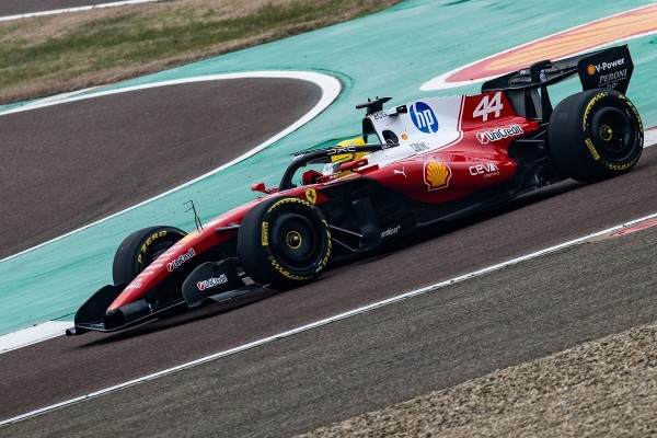 法拉利SF-26試車「黑帝」咸美頓：從零開始