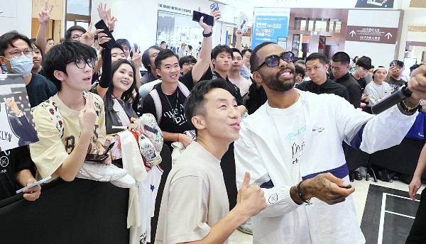 曹星如稱初心未變 暗示增磅復出