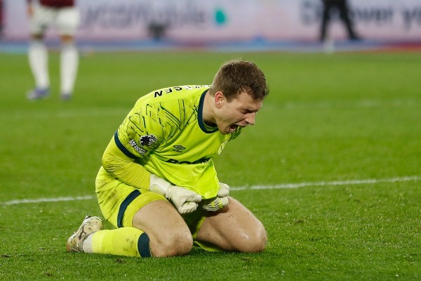 棄將變「撲救王」 希亞文臣學懂情緒抽離