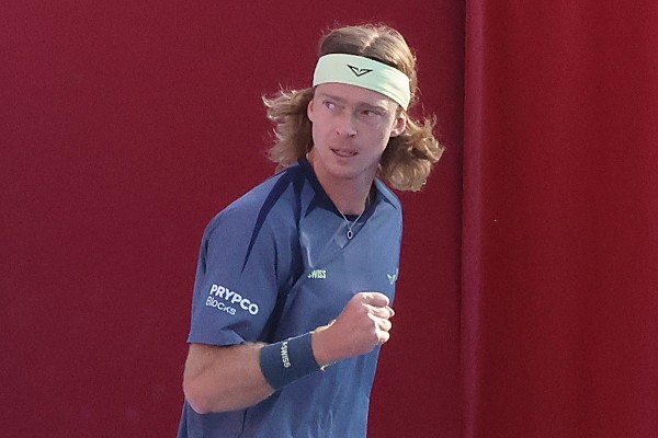 姆錫迪反勝入決賽 同日爭單打雙打桂冠