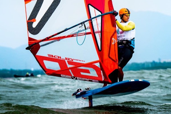 鄭清然全運風帆決賽屈居第4