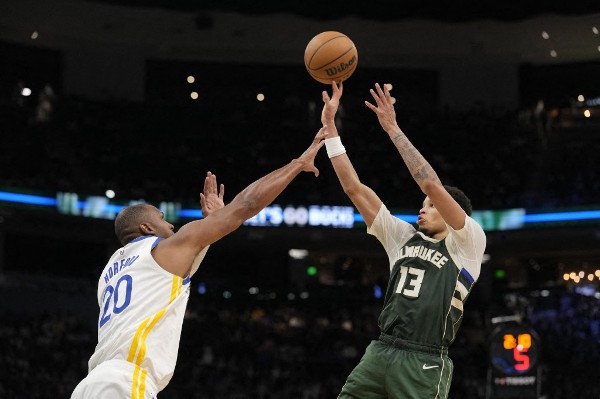 曾犯偷竊改過自新 勇士棄將倒戈爆發