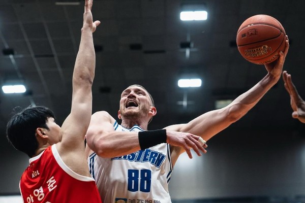 東方東超主場連勝 加時轟15分挫首爾騎士