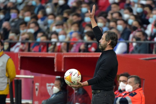 科利斯執掌艾拉維斯