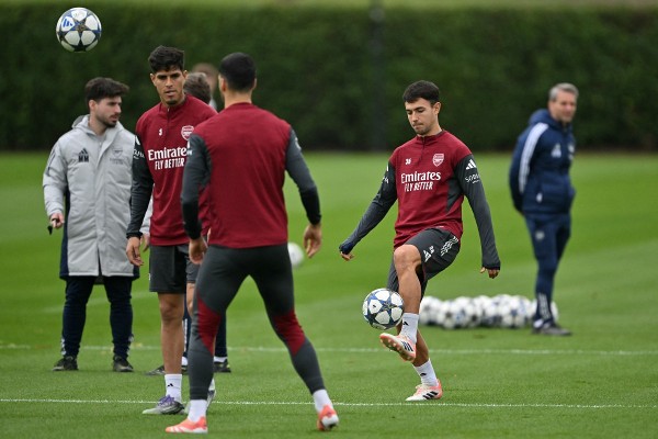 槍手明「拉」隊戰歐聯 Mr.V缺操