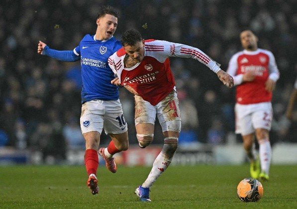 馬天尼利戴帽 阿仙奴4：1樸茨茅夫