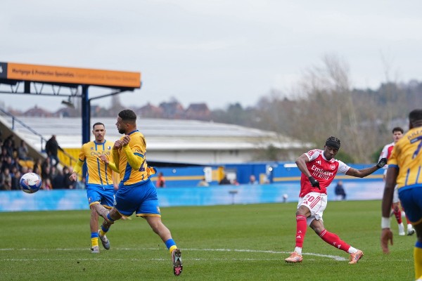 阿仙奴英足盃過關 2：1客破曼斯菲