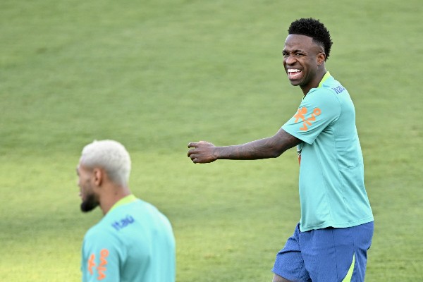 雲尼素斯：肥安可領巴西捧世盃