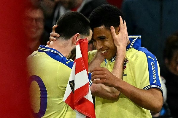 無敵黃衣！奠「聖」者：聽球迷有幾嘈！