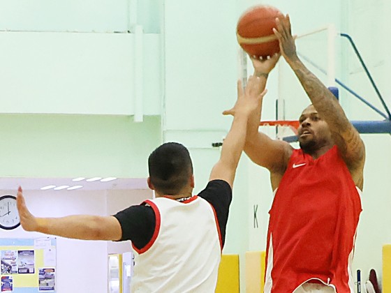前NBA球星助陣 保斯高讚南華隊友熱血