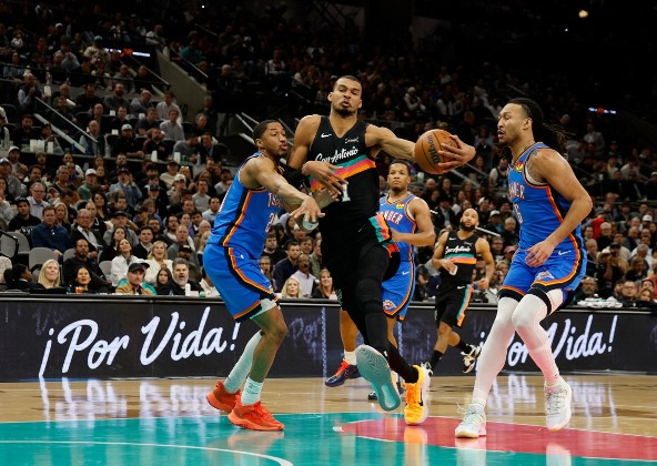 殘陣雷霆本季4負馬刺