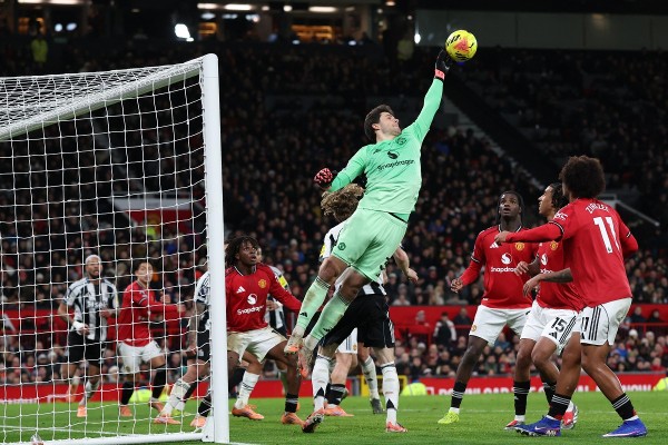 拿文斯談拖肥門前戰術：我夠大隻頂到！