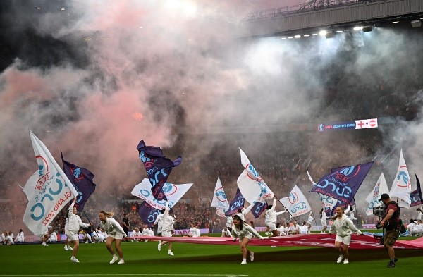 女子歐國盃揭幕 球迷坐爆奧脫福