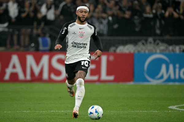 幫輕財困 迪比毋須球會畀酒店房錢