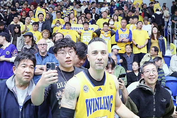 稱告別戰已有賺  泰那宣布無撼退役