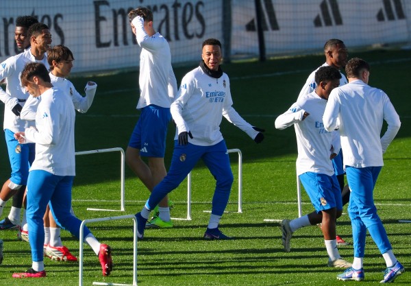 安巴比籲皇迷 勿針對個別隊員