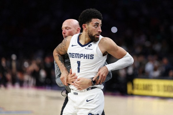 灰熊「熱」血過度 柏賓仔掀打鬥