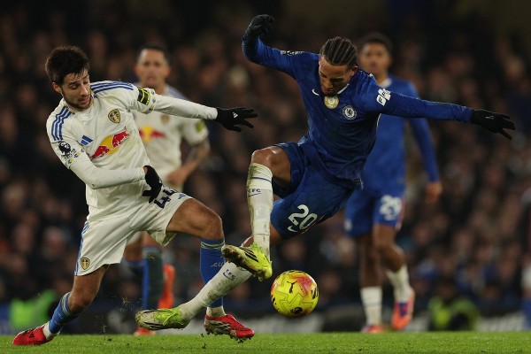 撞「車」前傷兵「列」隊 古耶夫收咧