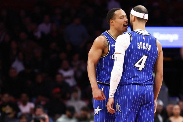 黑八再現？魔術3：1領先活塞