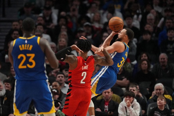 咖哩轟48分惜敗 勇士131：136負拓荒者