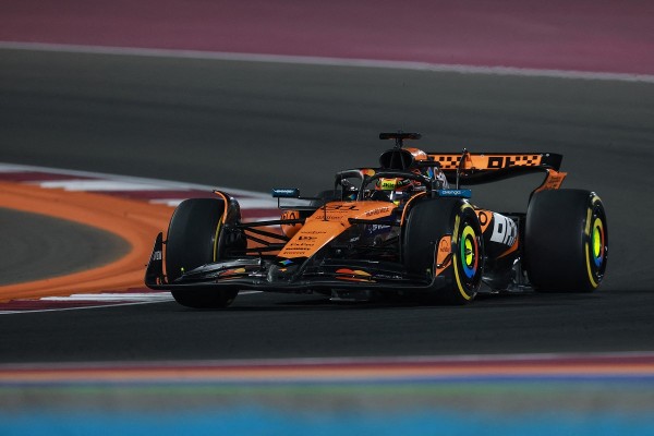 皮亞斯利復勇 F1卡塔爾衝刺賽「三冠王」