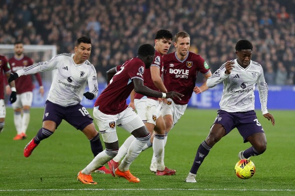 吸近18萬觀眾入直播 「魔髮王」空歡喜一場