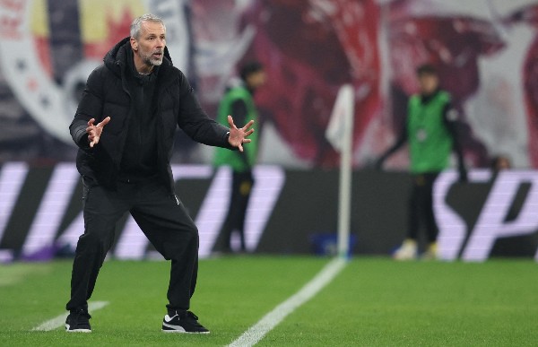 賀沙來季執掌般尼茅夫