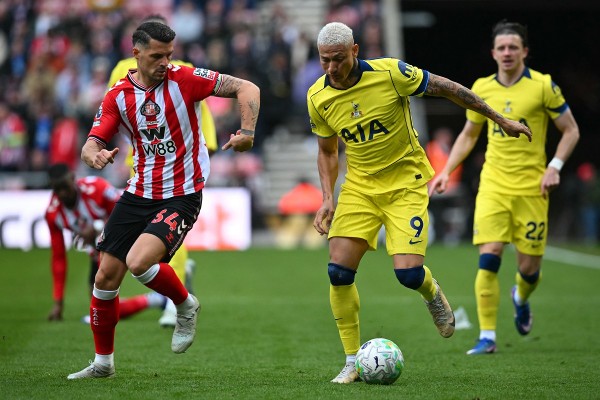 迪些比首戰即輸 新特蘭1：0熱刺