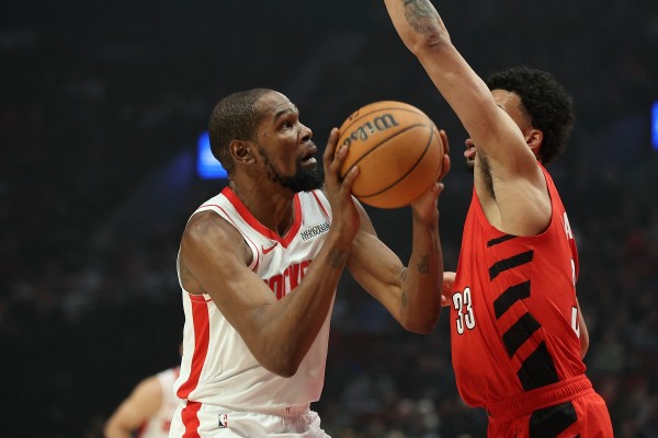 KD打到掟水樽 火箭再負拓荒者