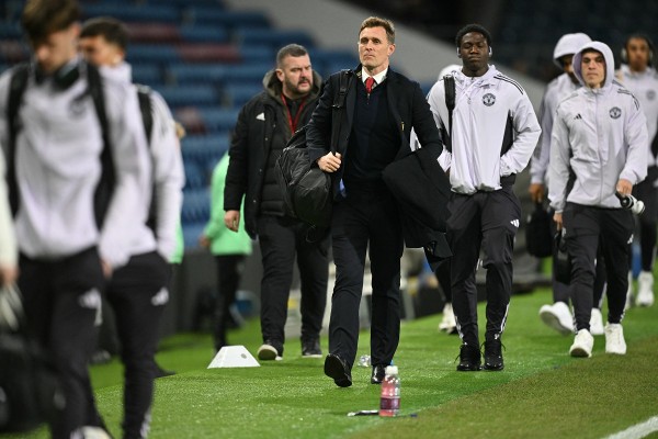 曼聯迎白禮頓 費查：慣用4後衛陣式