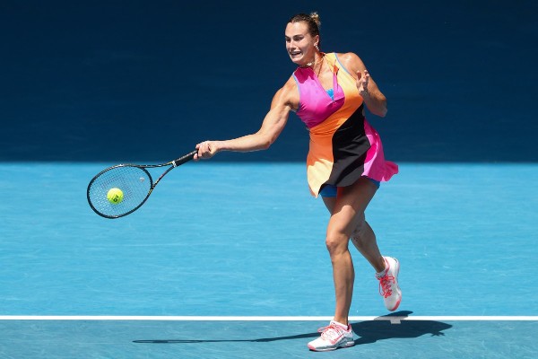 莎芭列卡躋身8強鬥新星祖域