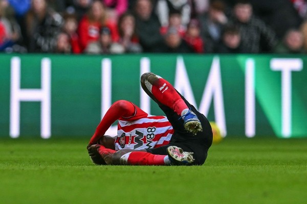 白禮頓1：0客擒黑貓