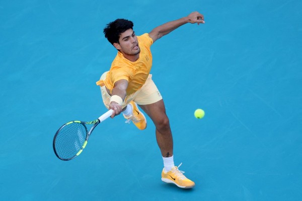 艾卡拿斯落實泥地賽計劃