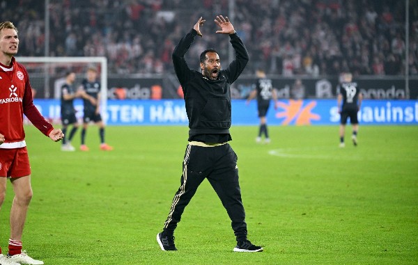 拿高士文同窗臨危受命執掌不來梅