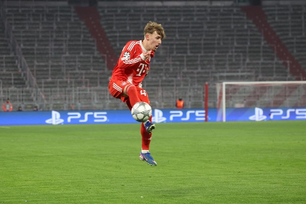 穆斯亞拿傷退 卡爾首度獲德軍徵召