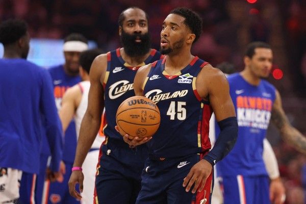 米曹發火鬧隊友 夏登神隱遭奧尼爾恥笑