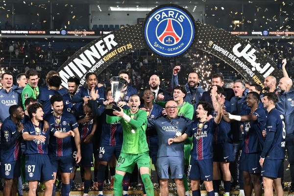 互射12碼贏馬賽 PSG捧法超盃