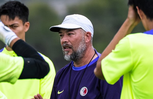 霍啟山期望6月新帥上任