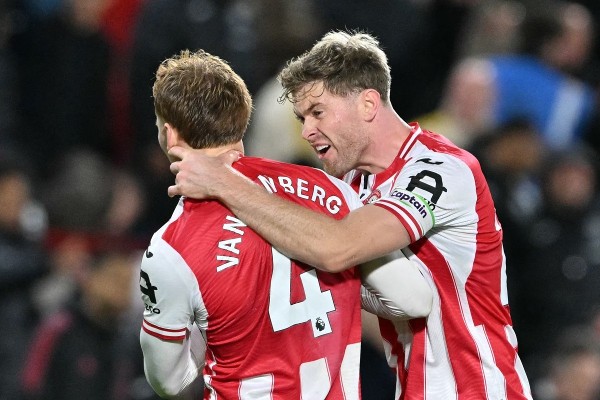 尾段高潮 賓福特3：1般尼