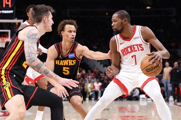 火箭中止鷹隊4連勝