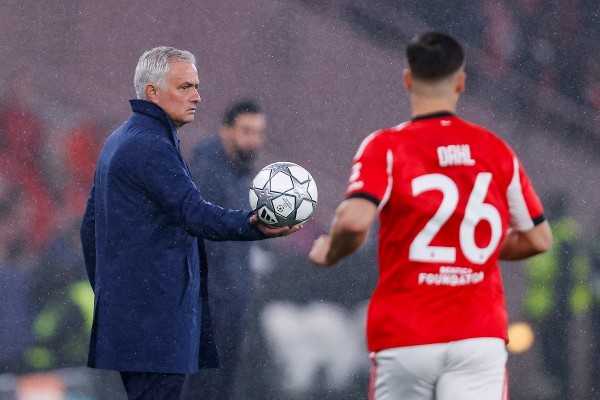 摩佬淡然再鬥皇馬：生活繼續